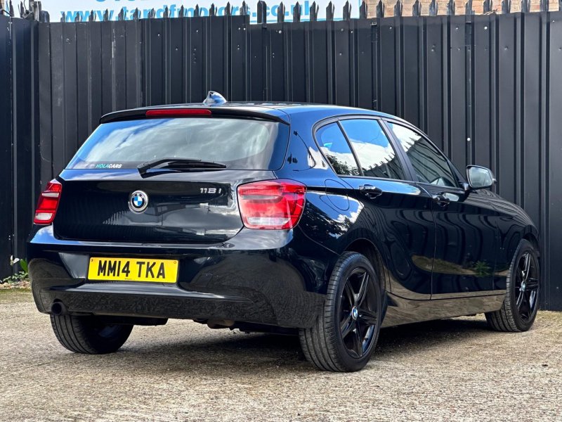 BMW 1 SERIES