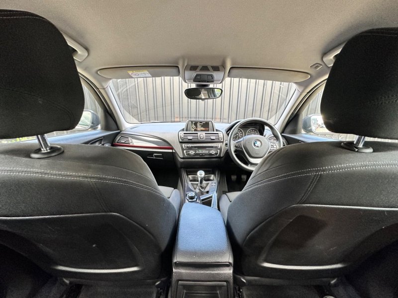 BMW 1 SERIES