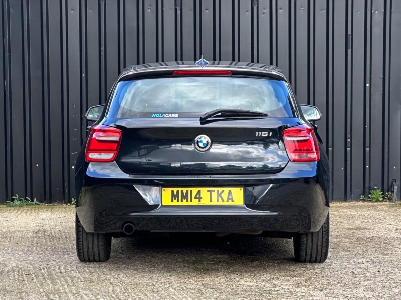 BMW 1 SERIES