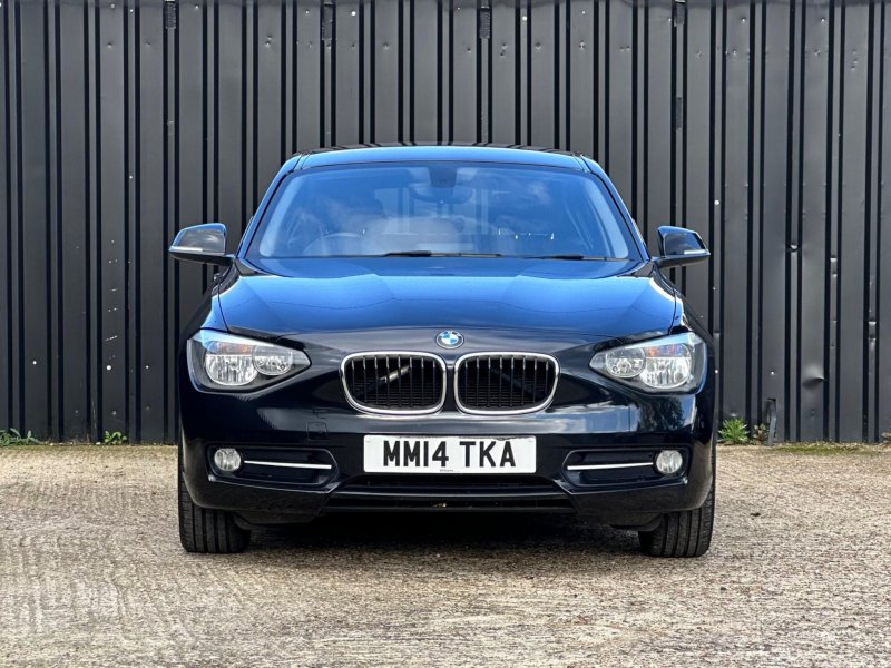 BMW 1 SERIES
