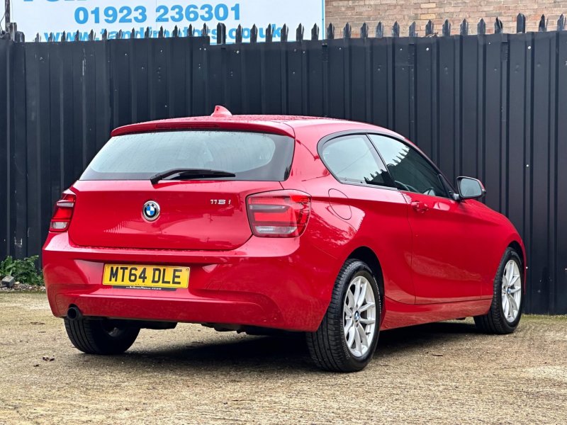 BMW 1 SERIES