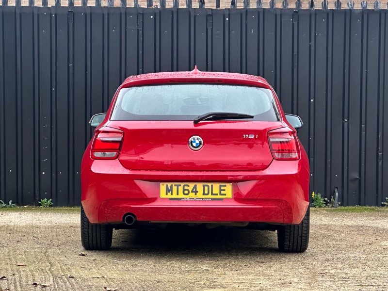 BMW 1 SERIES