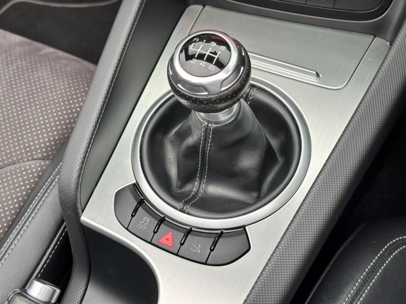 AUDI TT