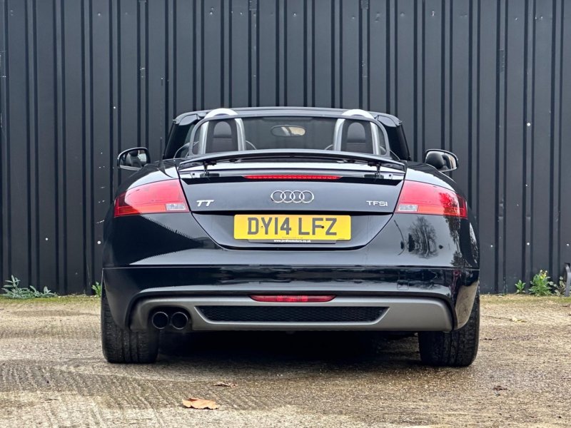 AUDI TT