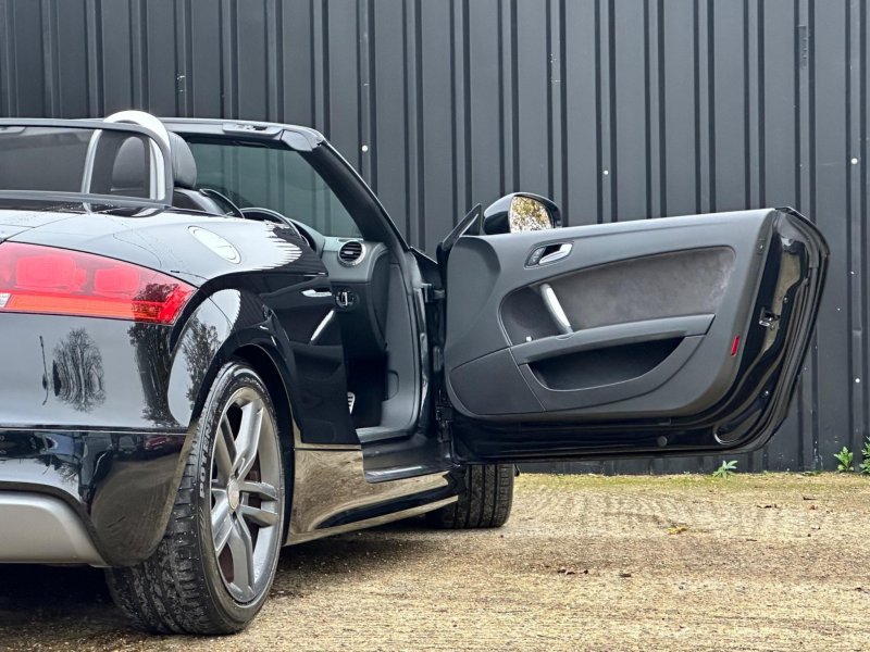 AUDI TT