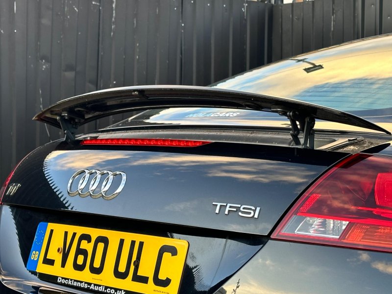 AUDI TT