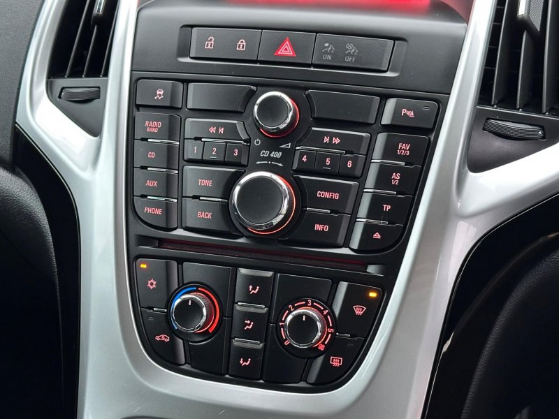 VAUXHALL ASTRA