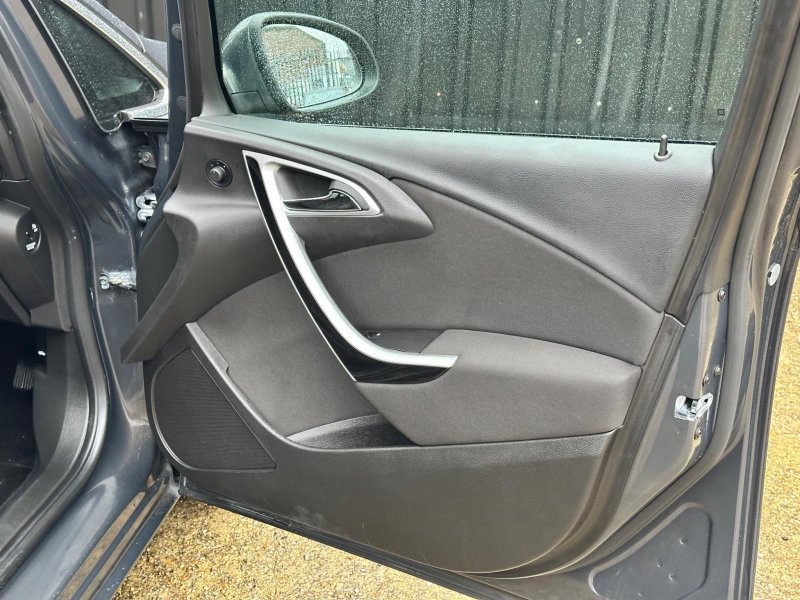 VAUXHALL ASTRA