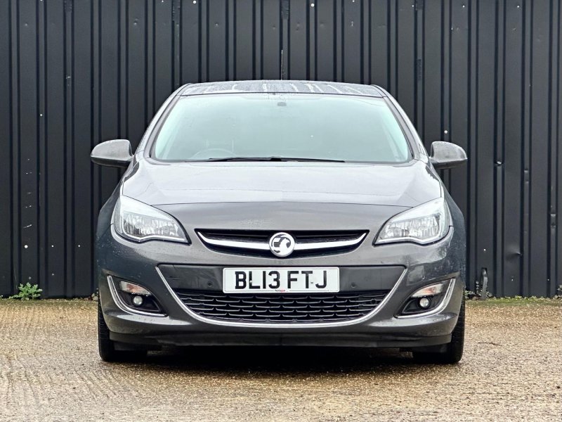 VAUXHALL ASTRA