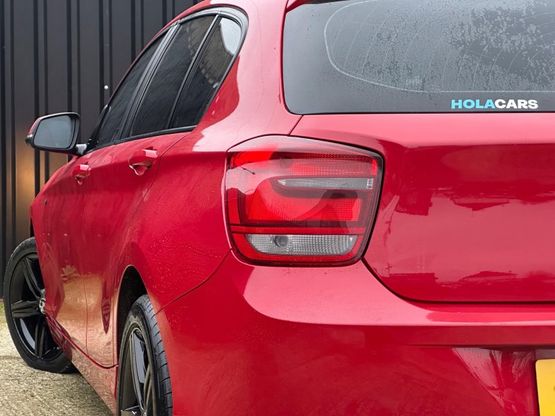 BMW 1 SERIES