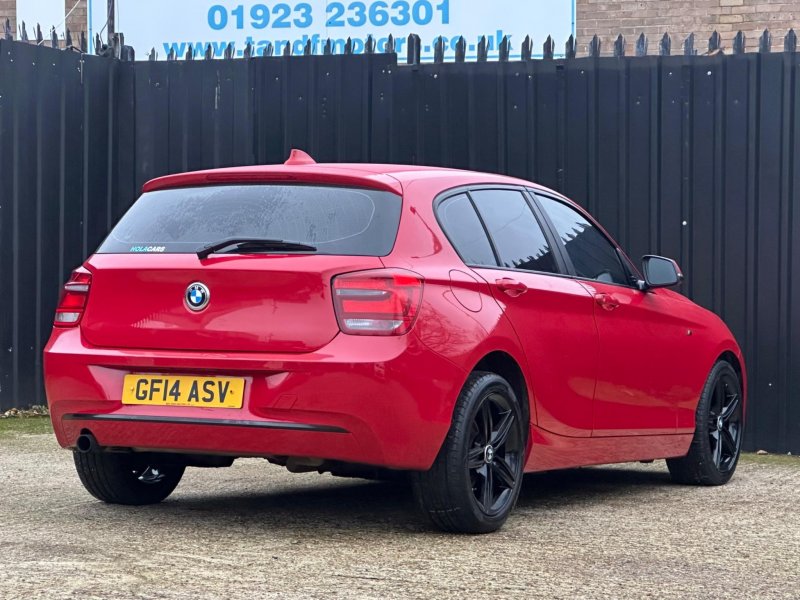 BMW 1 SERIES