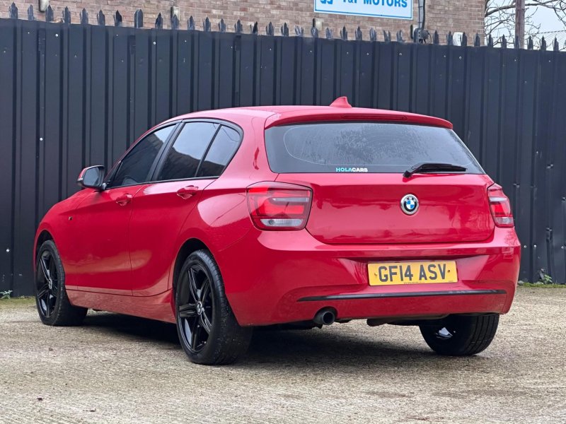 BMW 1 SERIES