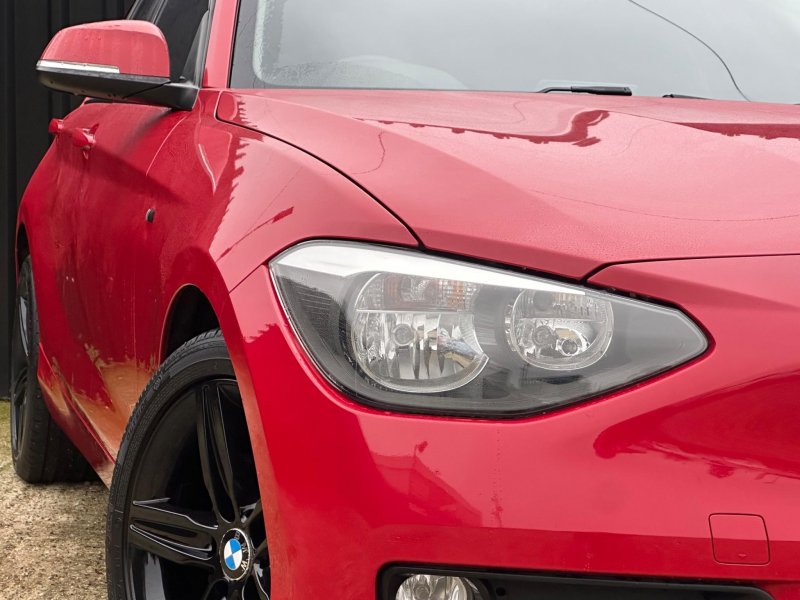 BMW 1 SERIES