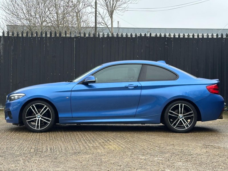 BMW 2 SERIES