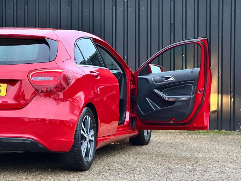 MERCEDES-BENZ A CLASS