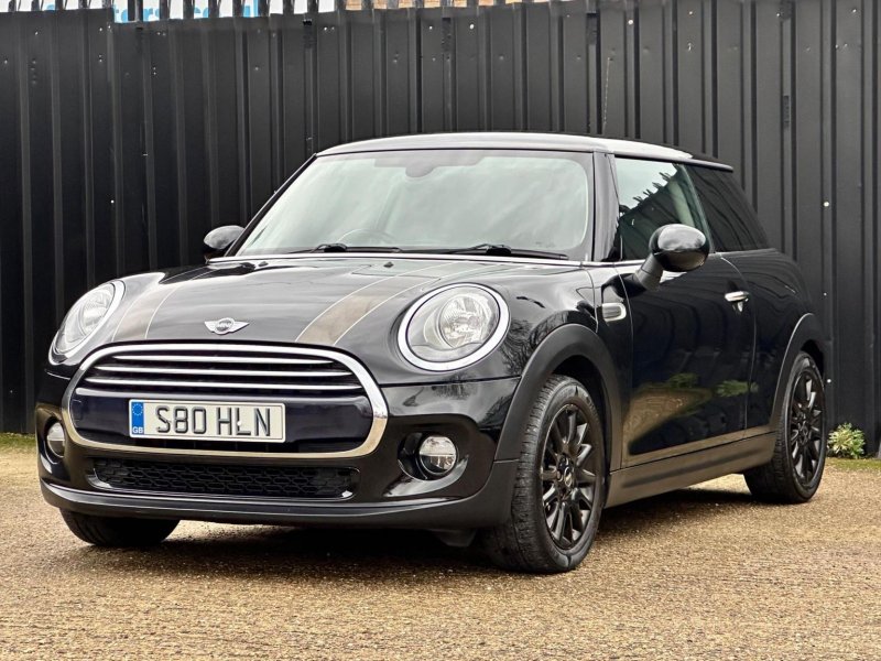 MINI HATCH