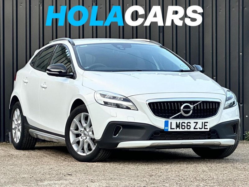 View VOLVO V40 CROSS COUNTRY 1.5 T3 Pro Auto Euro 6 (s/s) 5dr