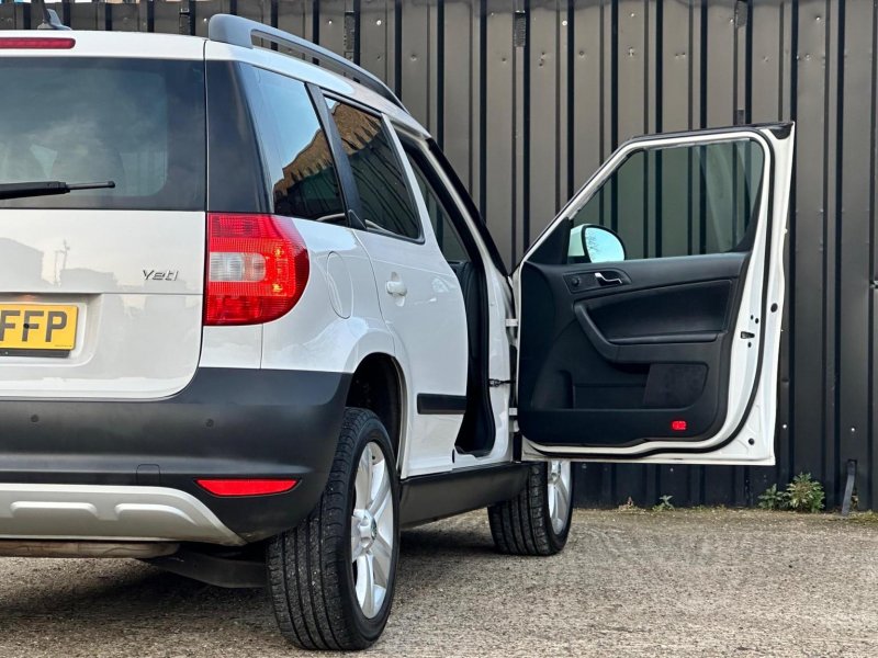 SKODA YETI