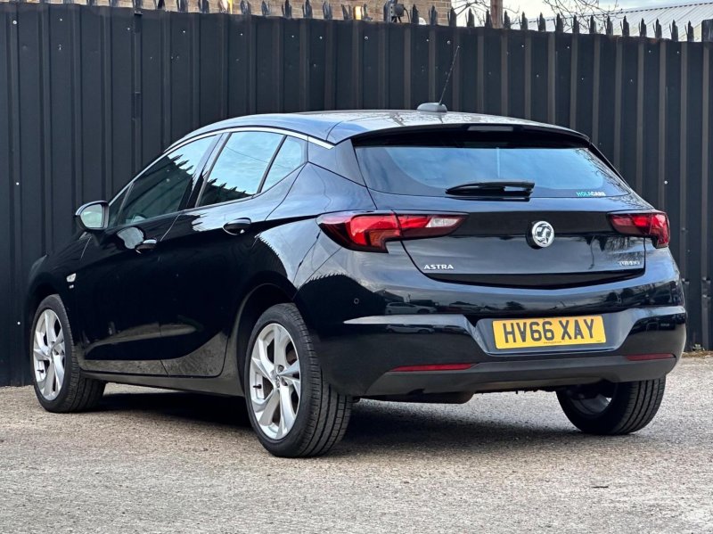 VAUXHALL ASTRA