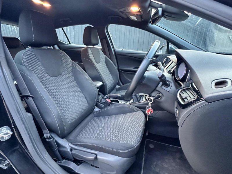 VAUXHALL ASTRA