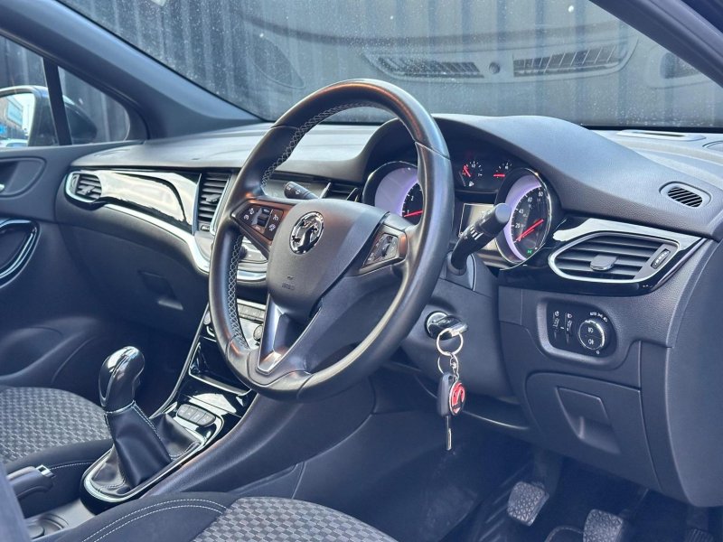 VAUXHALL ASTRA