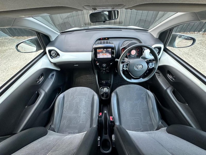 TOYOTA AYGO
