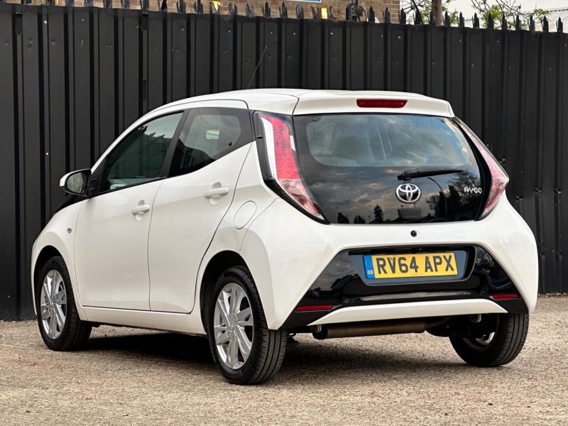 TOYOTA AYGO