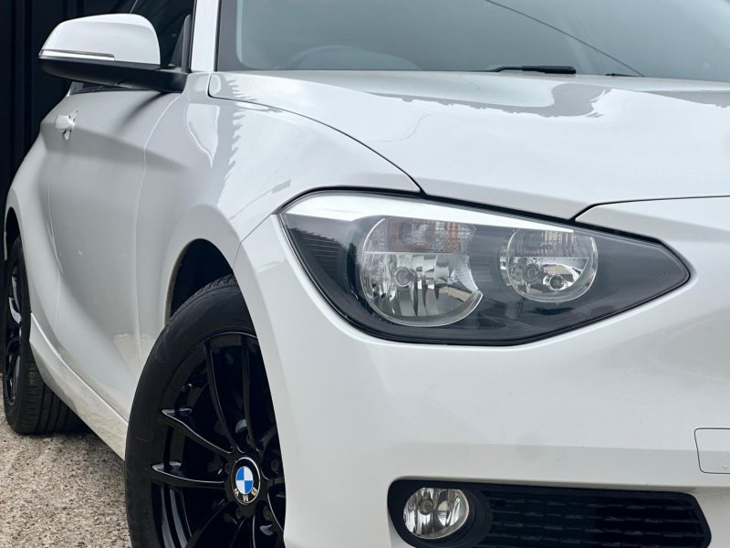 BMW 1 SERIES