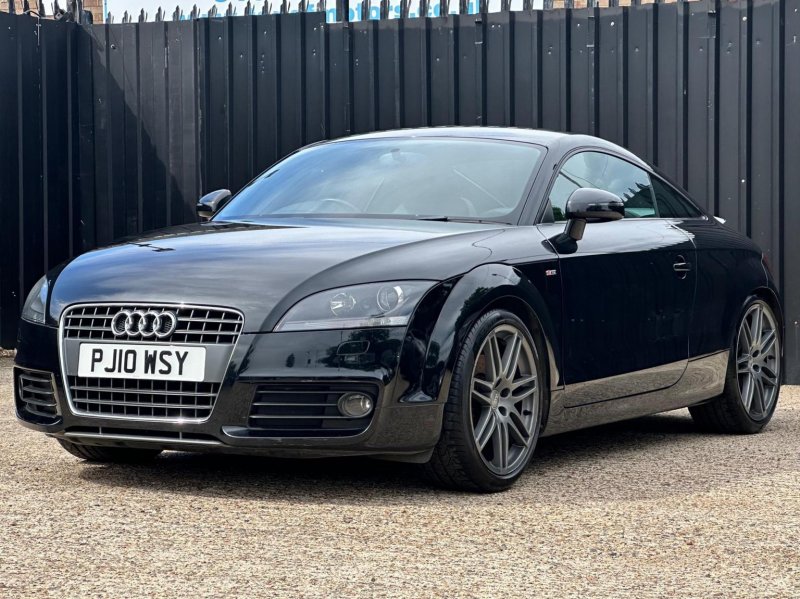 AUDI TT