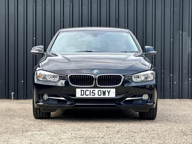 View BMW 3 SERIES 2.0 320i Sport Euro 6 (s/s) 4dr
