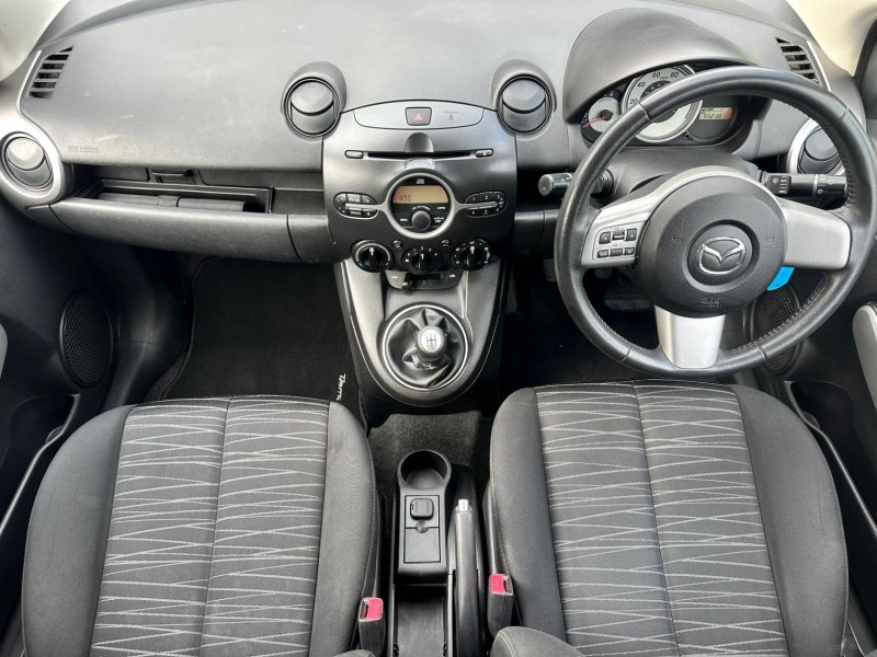 View MAZDA MAZDA2 1.3 Tamura Euro 4 3dr