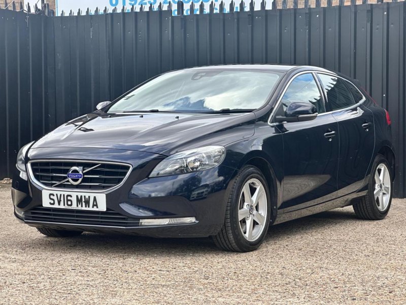 View VOLVO V40 1.5 T3 SE Auto Euro 6 (s/s) 5dr