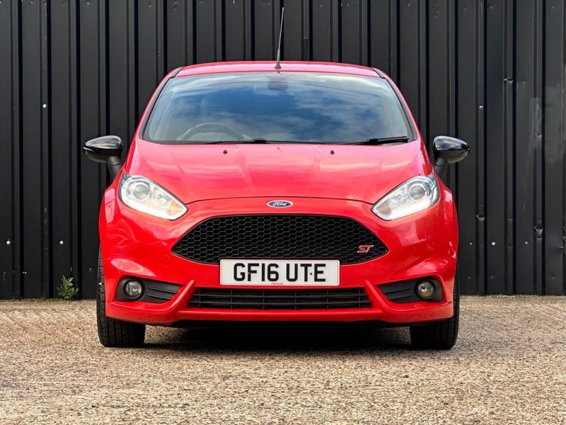 View FORD FIESTA 1.6T EcoBoost ST-3 Euro 6 3dr