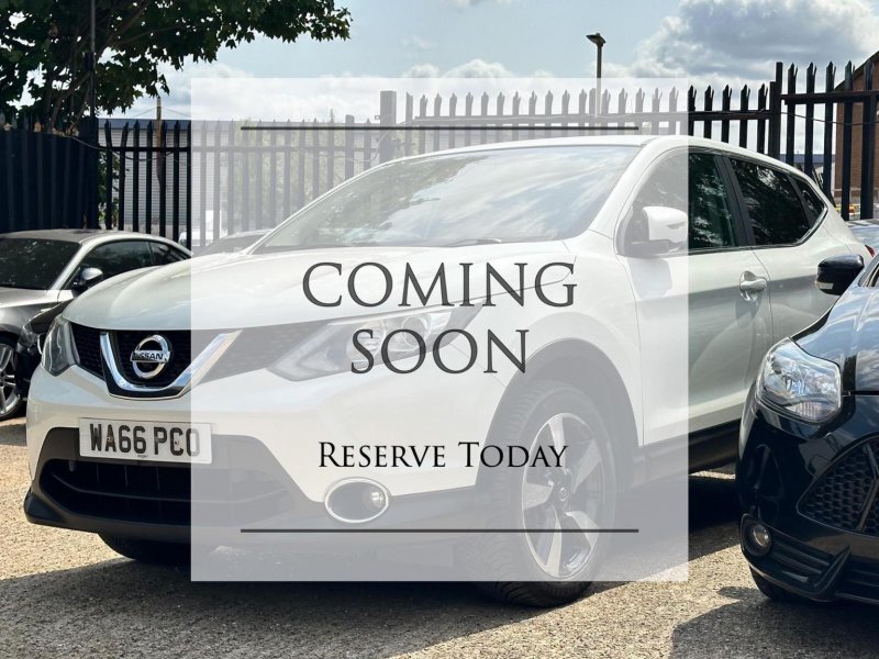 View NISSAN QASHQAI 1.2 DIG-T N-Connecta 2WD Euro 6 (s/s) 5dr