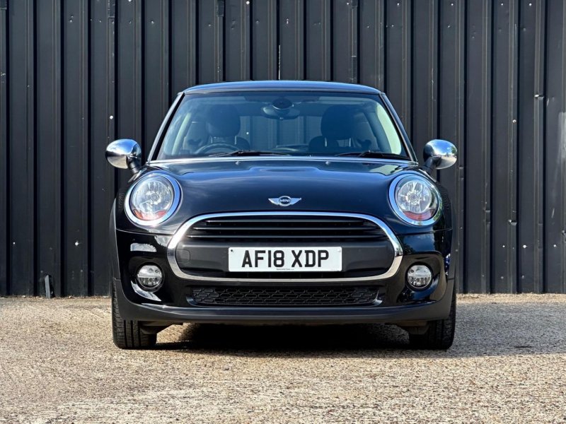 View MINI HATCH 1.5 One Euro 6 (s/s) 3dr