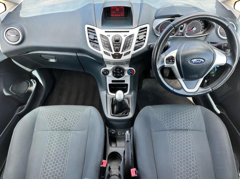 View FORD FIESTA 1.4 Zetec 3dr