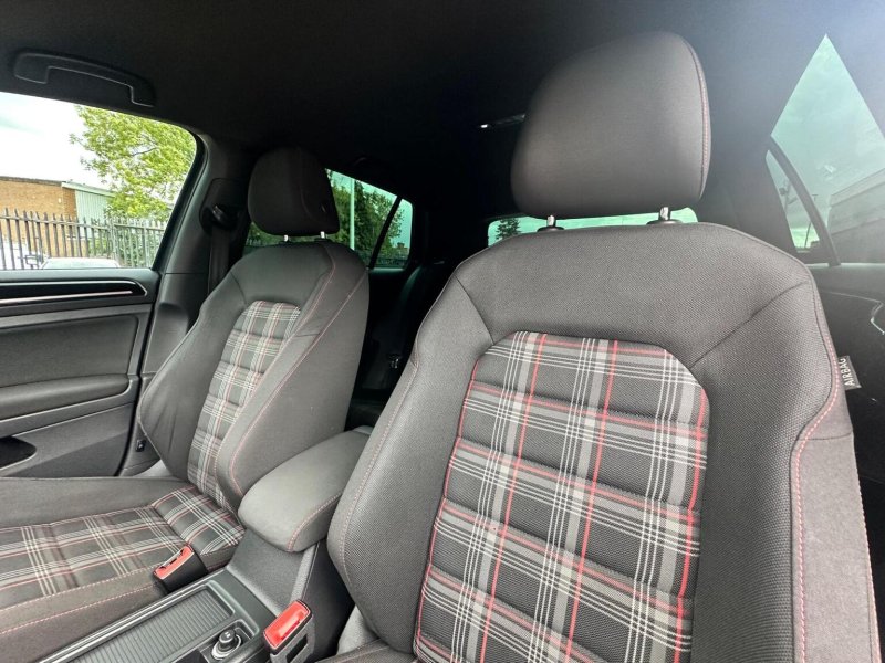 View VOLKSWAGEN GOLF 2.0 TSI BlueMotion Tech GTI DSG Euro 6 (s/s) 5dr