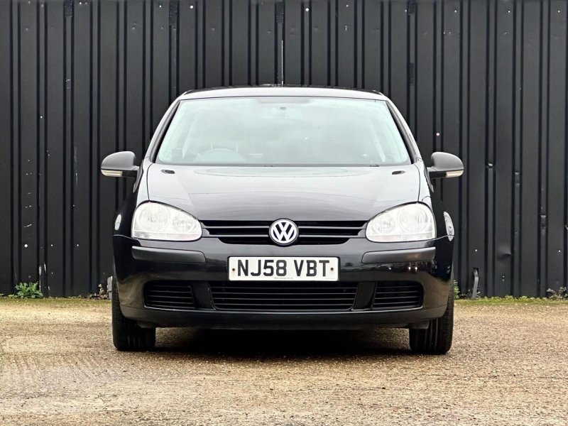 View VOLKSWAGEN GOLF 1.4 S 5dr